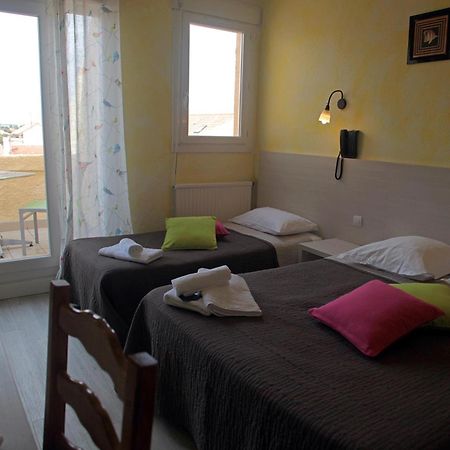 Hotel De La Plage 2 Etoiles 발라 플라주 객실 사진