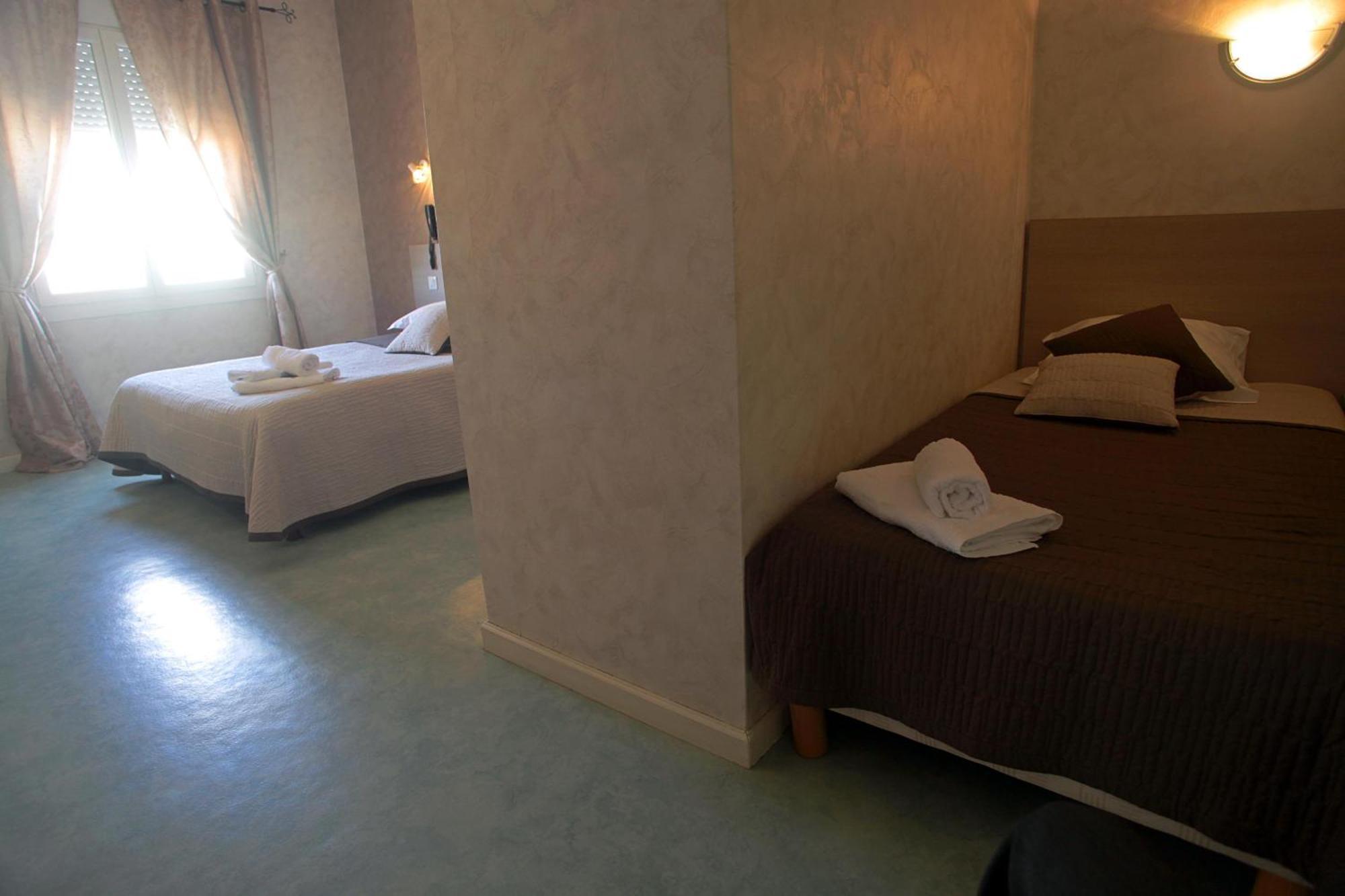 Hotel De La Plage 2 Etoiles 발라 플라주 객실 사진