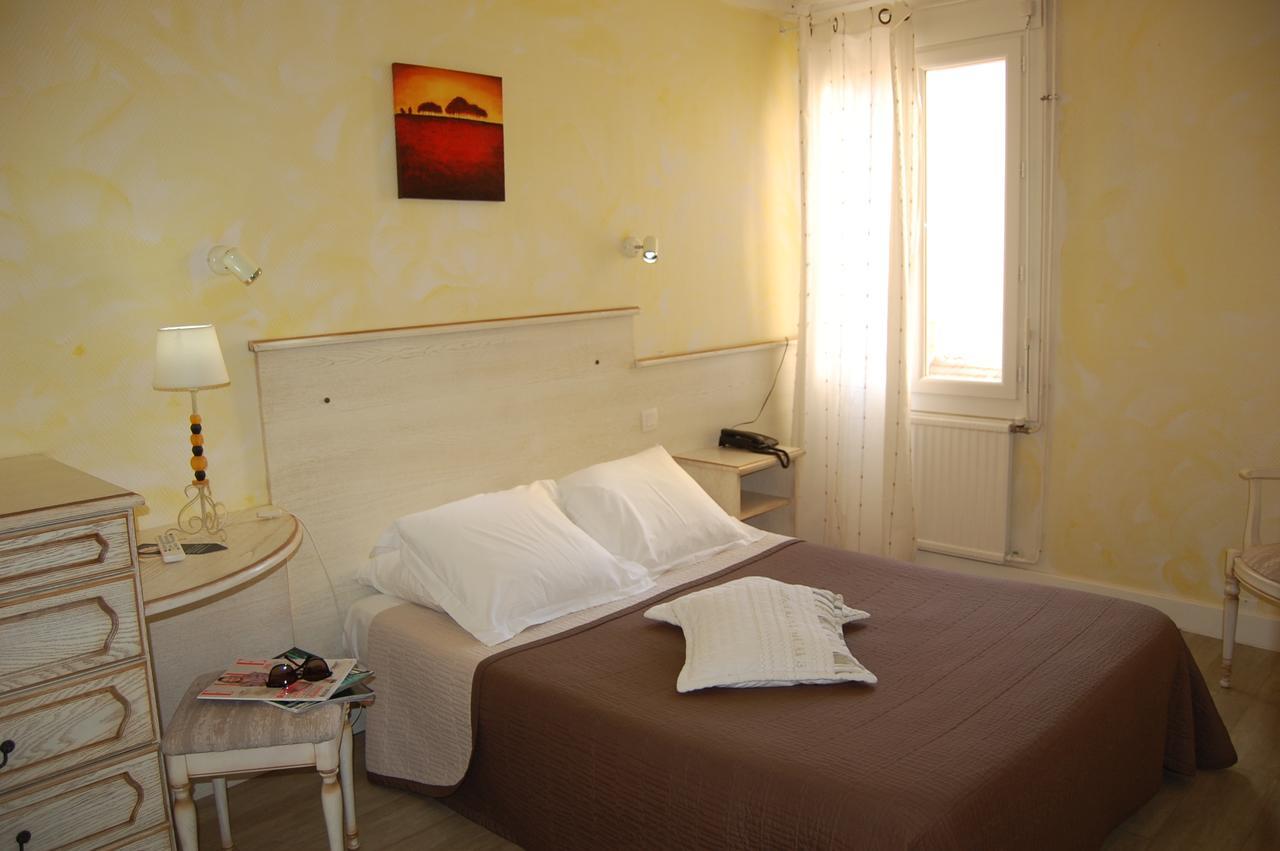 Hotel De La Plage 2 Etoiles 발라 플라주 외부 사진